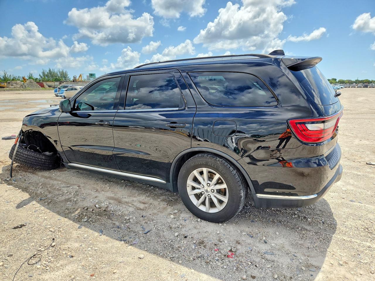 2023 Dodge Durango Sxt - Image 2