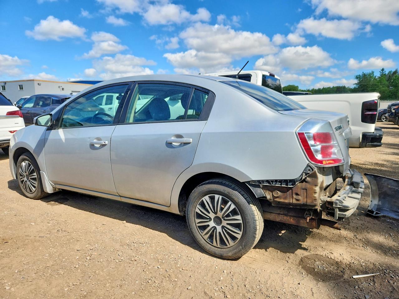 2009 Nissan Sentra 2.0 - Фото 2