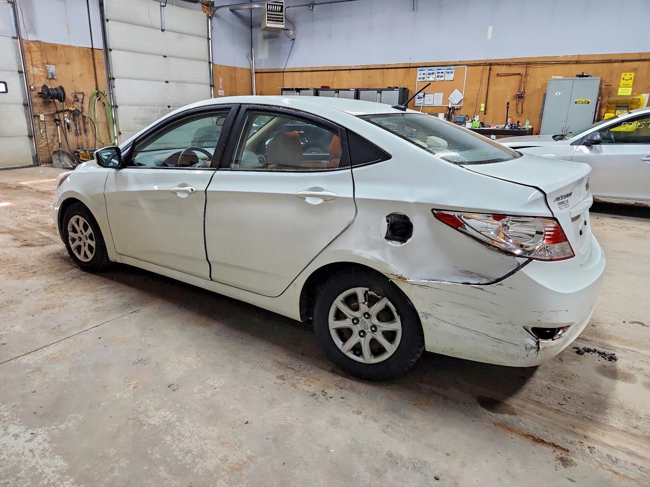 2013 Hyundai Accent Gls - Image 2