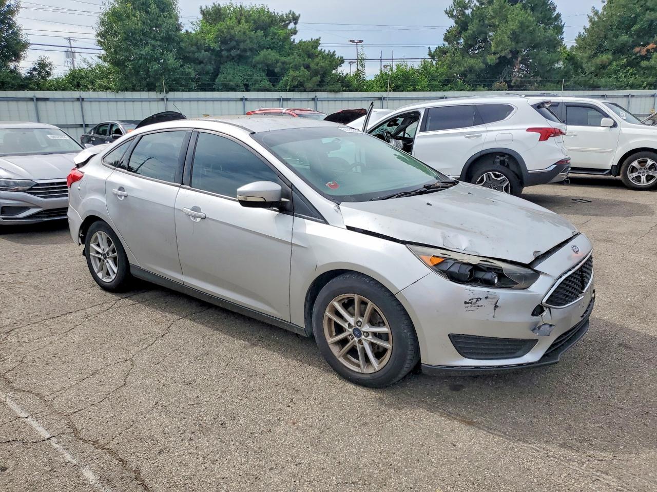 2016 Ford Focus Se - Фото 4