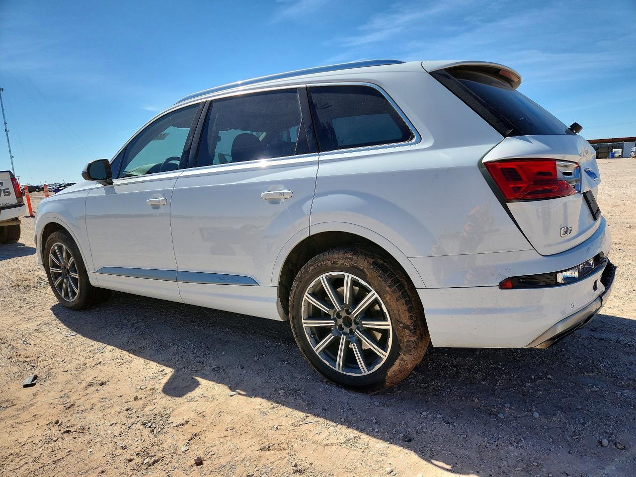 2018 Audi Q7 Prestige - Image 2