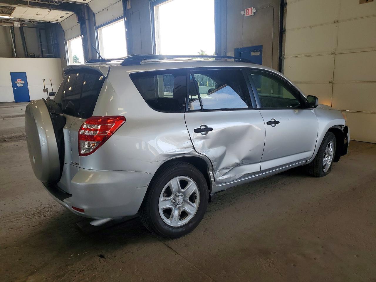 2010 Toyota Rav4 Base - Image 3