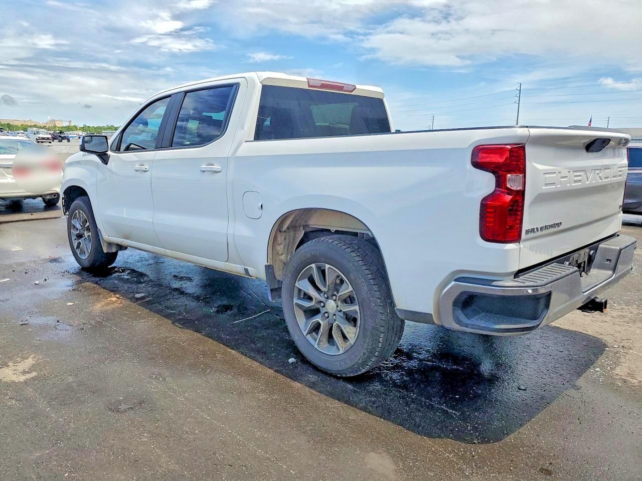 2019 Chevrolet Silverado C1500 Lt - Image 2