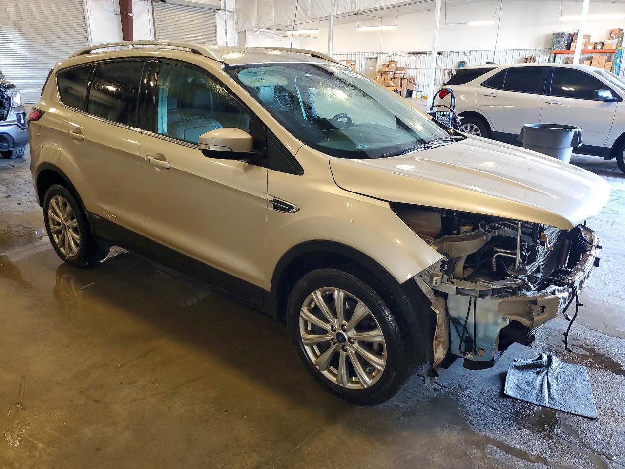 2017 Ford Escape Titanium - Фото 4