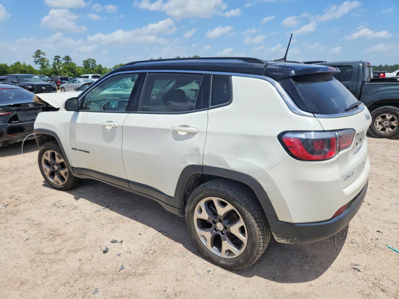 2020 Jeep Compas - Фото 2