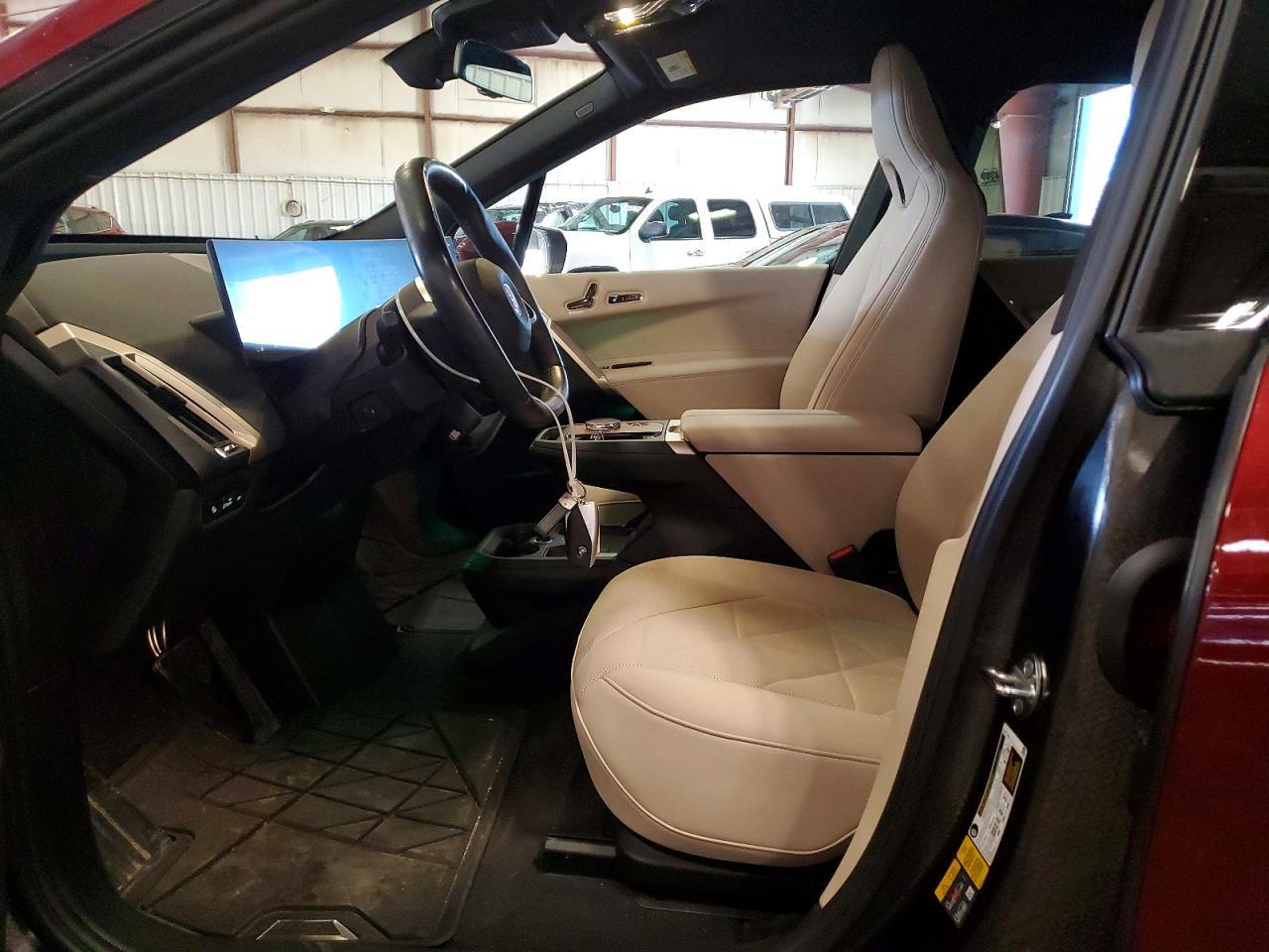 2024 BMW Ix xDrive50 - Фото 7