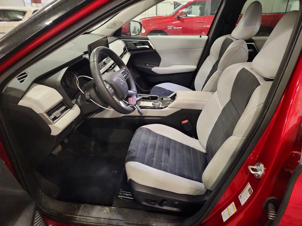 2025 Mitsubishi Outlander Se - Фото 7
