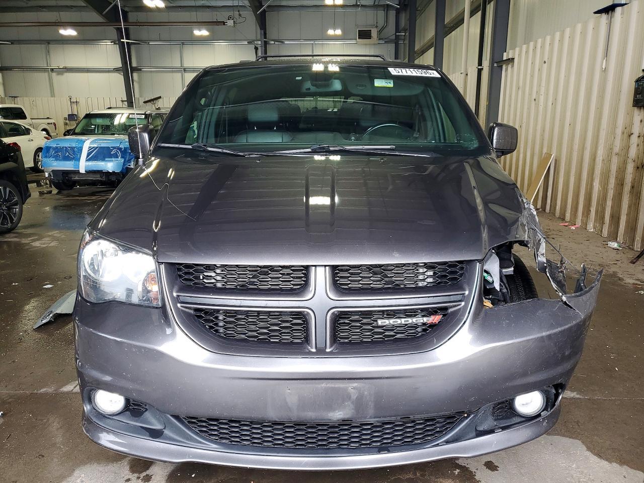 2019 Dodge Grand Caravan Gt - Image 5