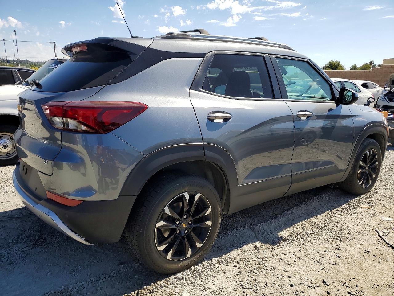 2022 Chevrolet Trailblazer Lt - Фото 3