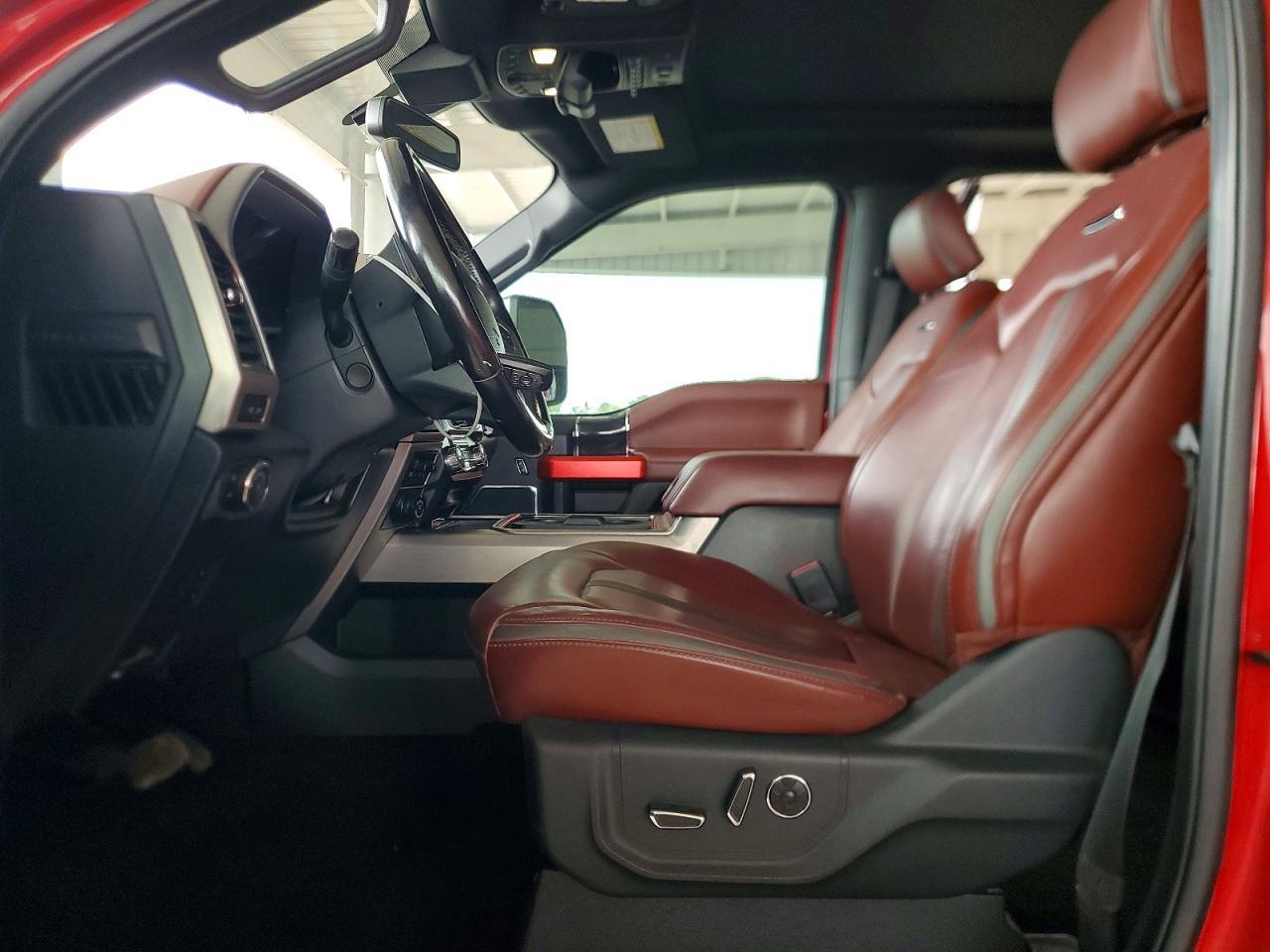 2022 Ford F350 Super Duty - Image 7