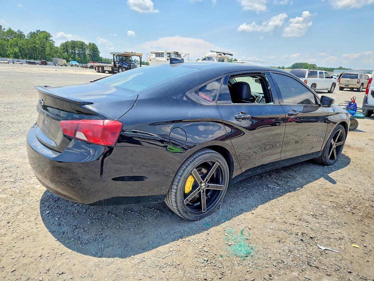2018 Chevrolet Impala Lt - Image 3