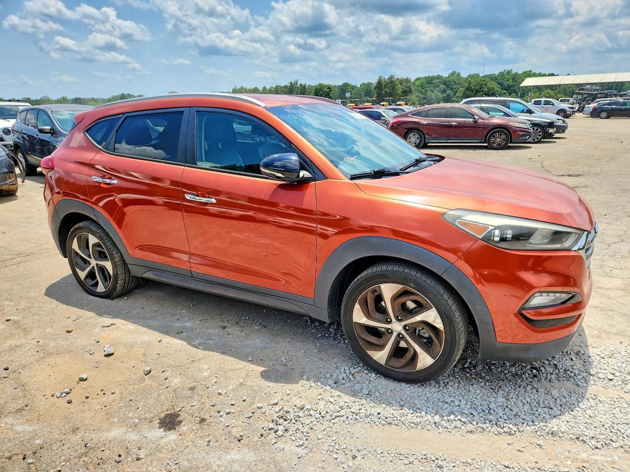 2016 Hyundai Tucson Limited - Image 4