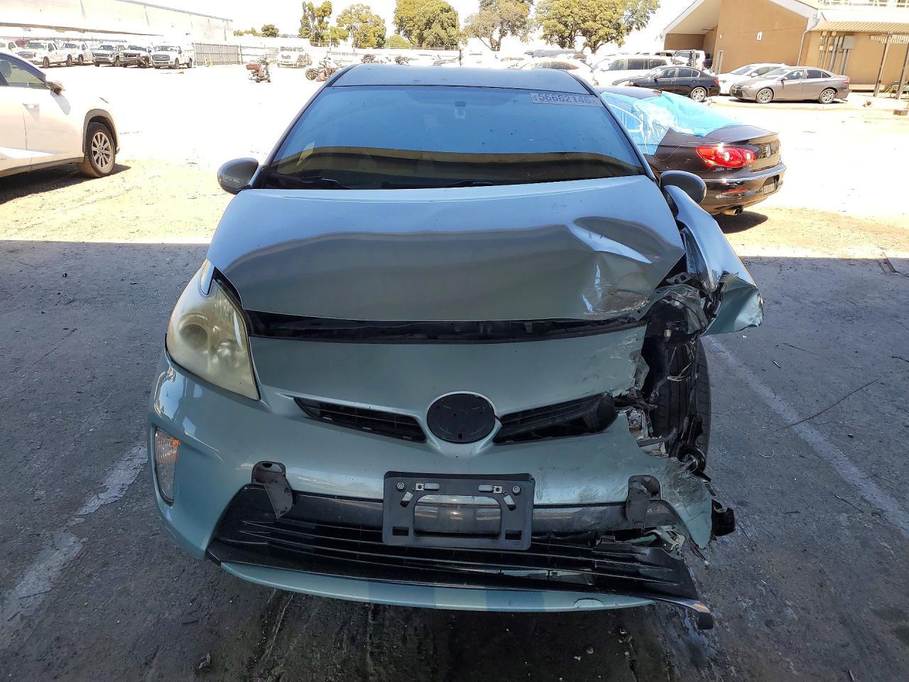 2013 Toyota Prius Two - Фото 5