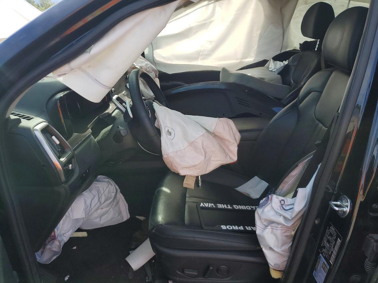 2022 Kia Sorento S - Фото 7