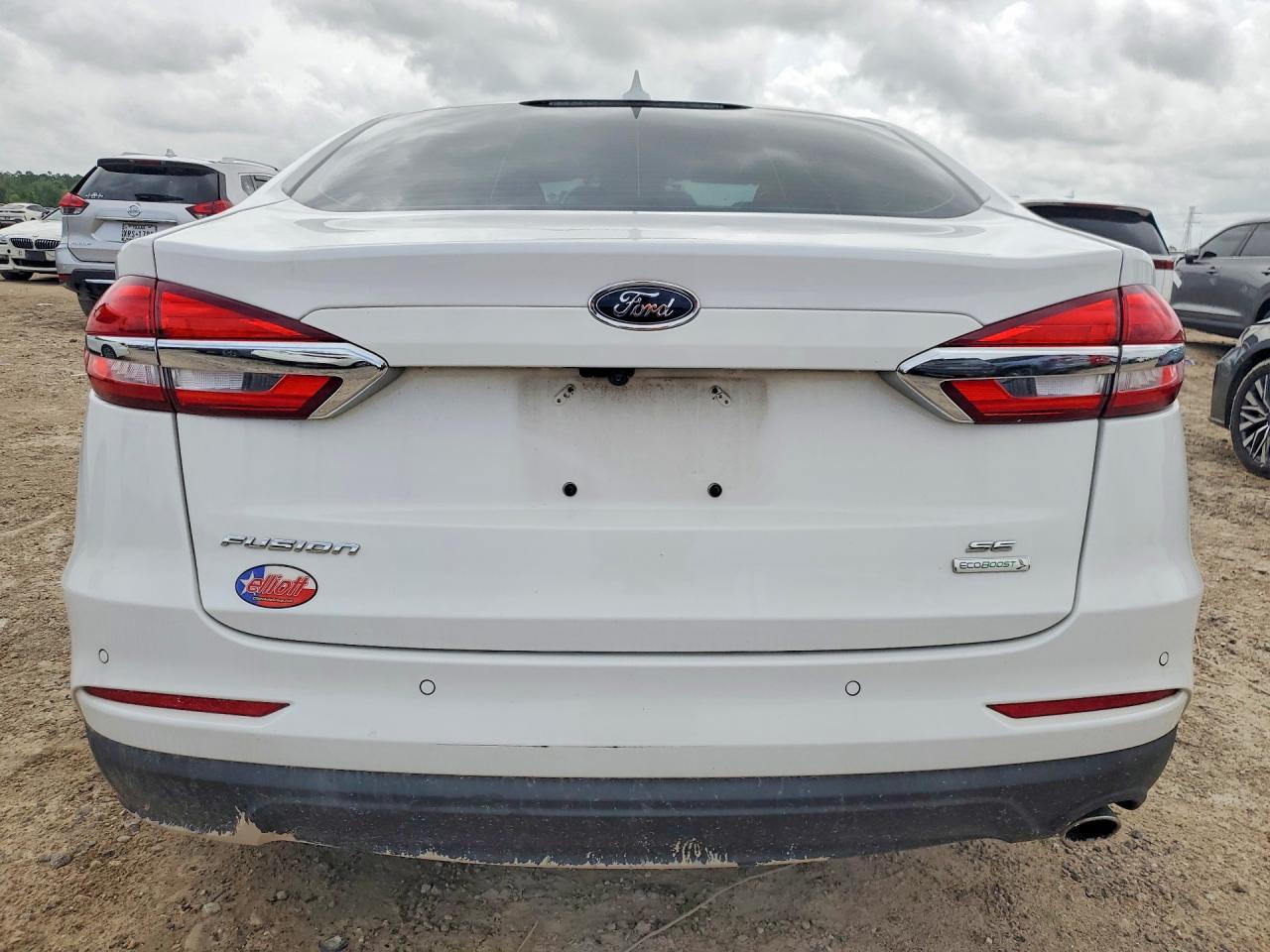2020 Ford Fusion Se - Фото 6