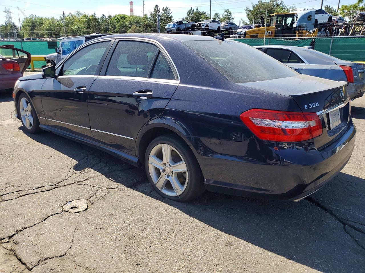 2011 Mercedes-Benz E 350 4Matic - Фото 2