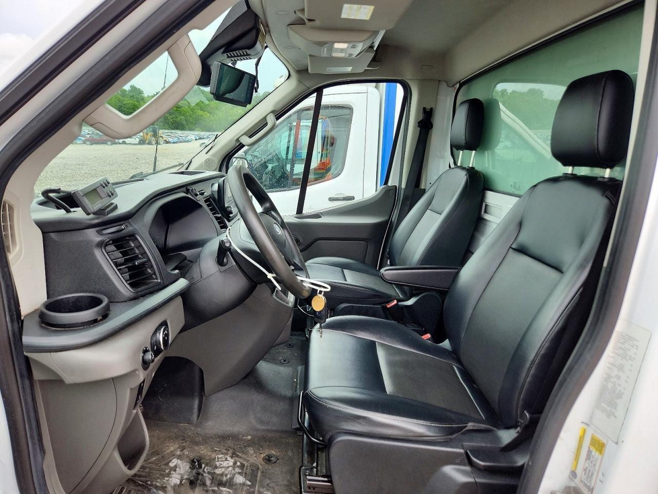 2022 Ford Transit Delivery Truck - Image 7