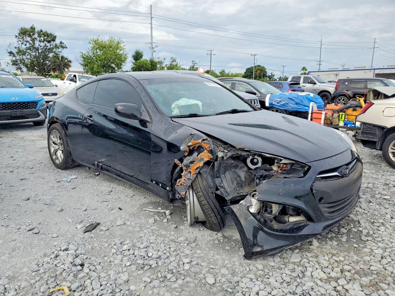 2013 Hyundai Genesis Coupe 2.0T - Фото 4