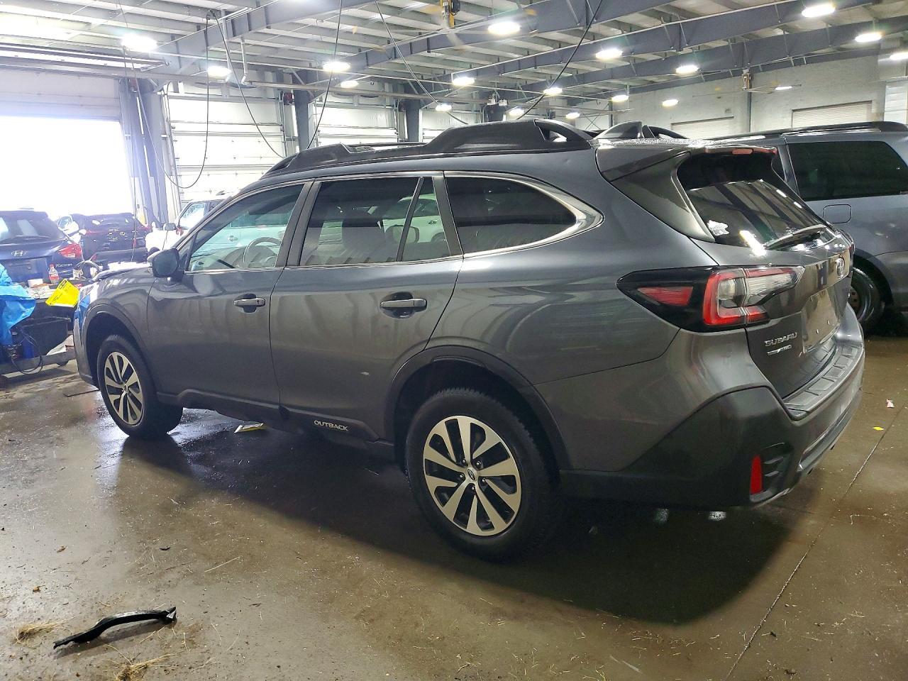 2021 Subaru Outback Premium - Фото 2