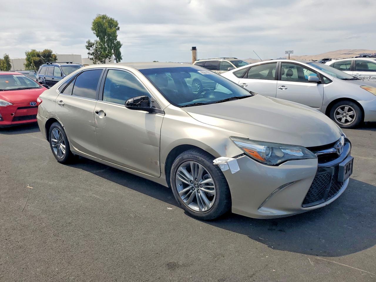2015 Toyota Camry Se - Фото 4