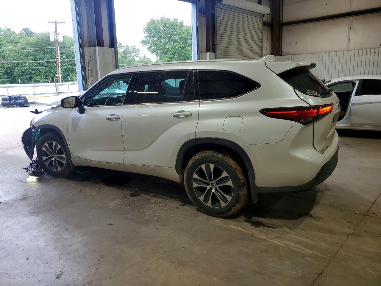 2022 Toyota Highlander Hybrid Xle - Фото 2