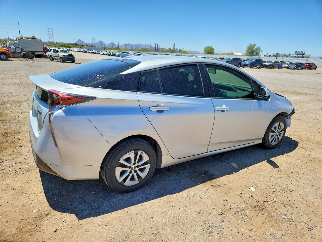 2016 Toyota Prius Two Eco - Фото 3