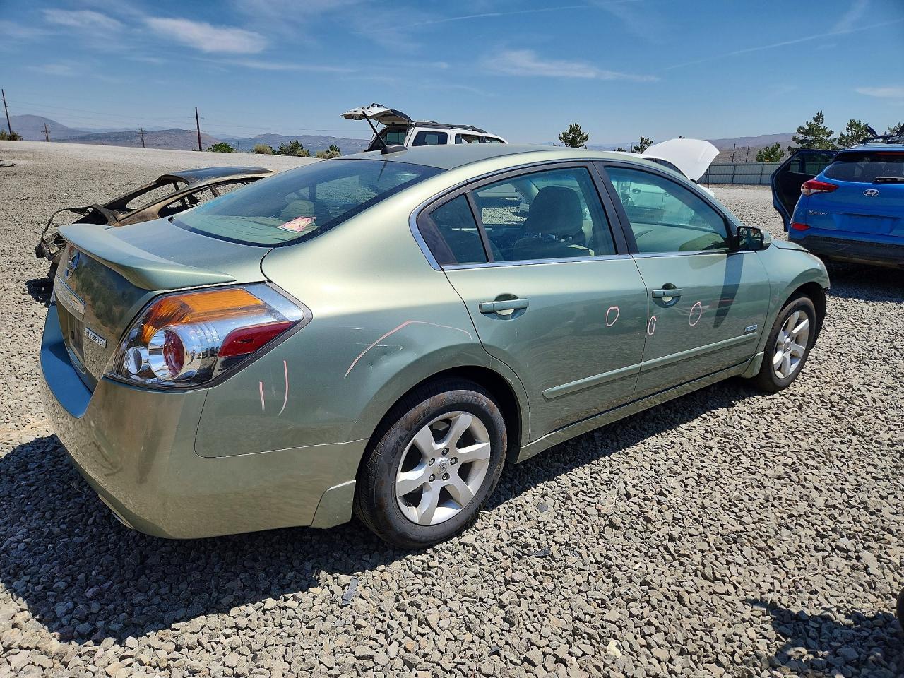 2008 Nissan Altima Hybrid - Image 3