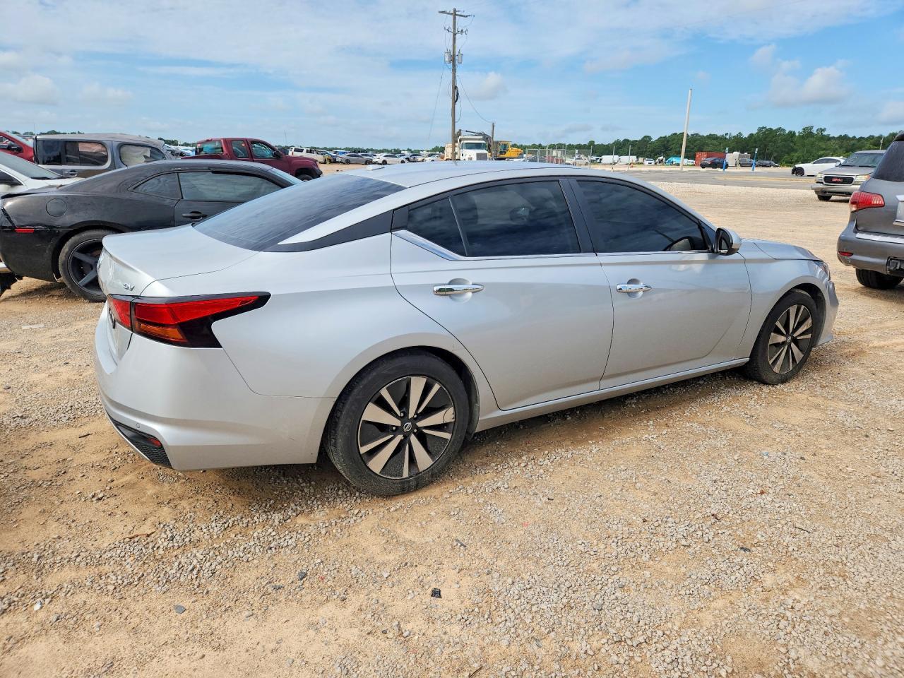 2022 Nissan Altima Sv - Фото 3