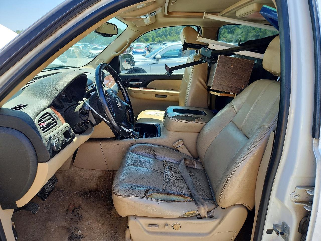 2007 Chevrolet Tahoe C1500 - Image 7