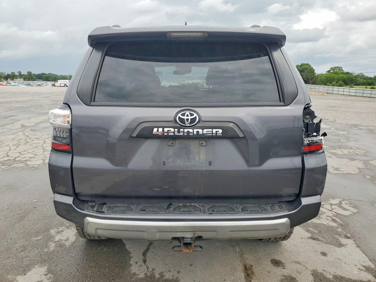 2021 Toyota 4Runner Trd Off-Road Premium - Image 6