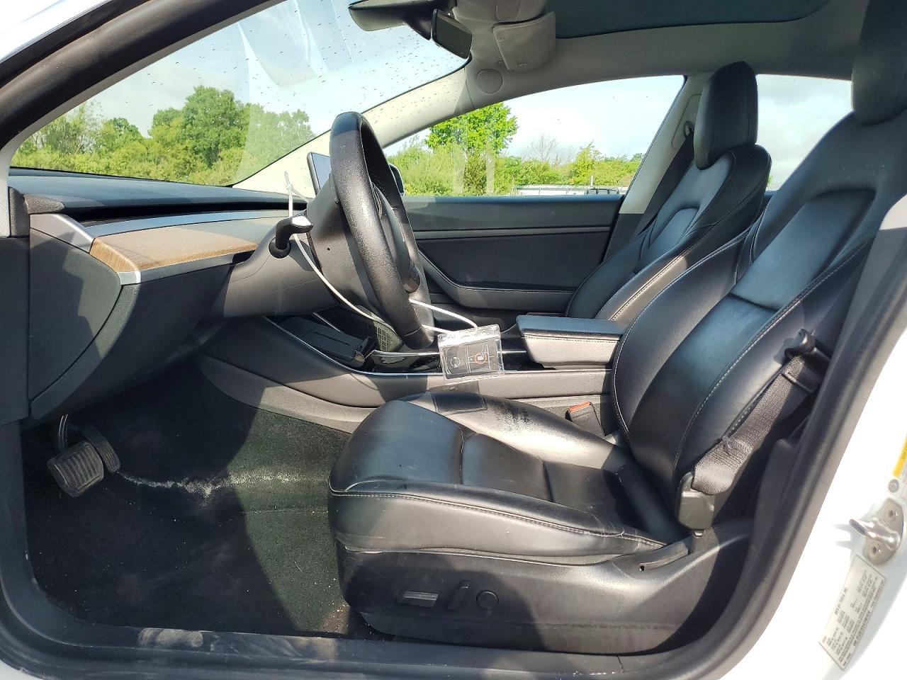 2020 Tesla Model 3 - Image 7