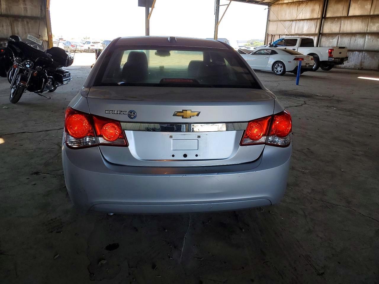2015 Chevrolet Cruze Ls - Фото 6