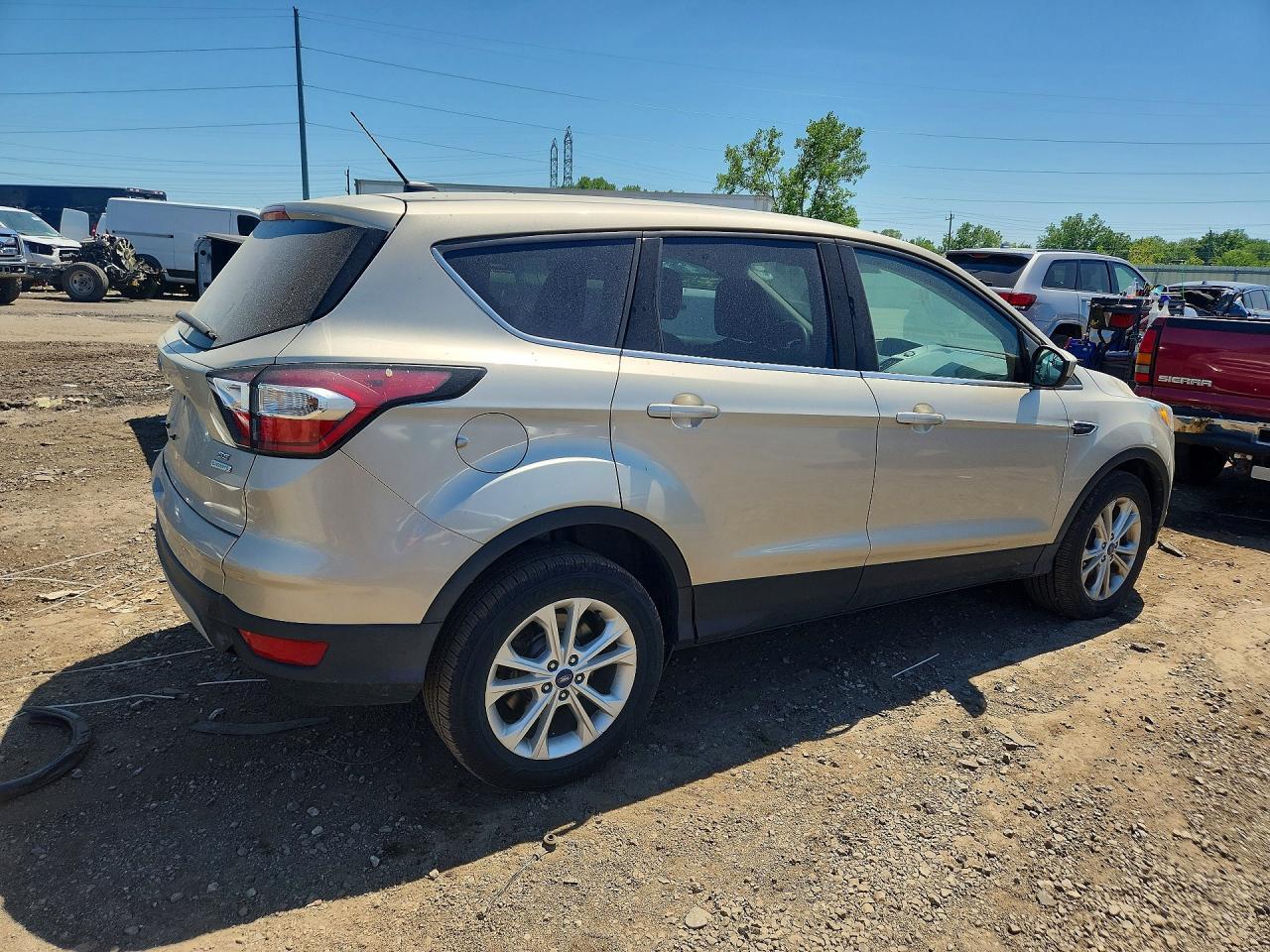 2017 Ford Escape Se - Фото 3