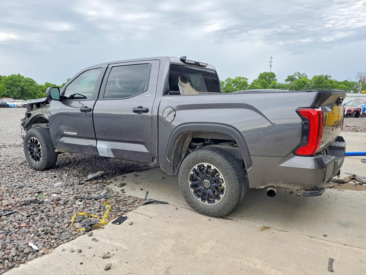 2025 Toyota Tundra Sr5 - Фото 2