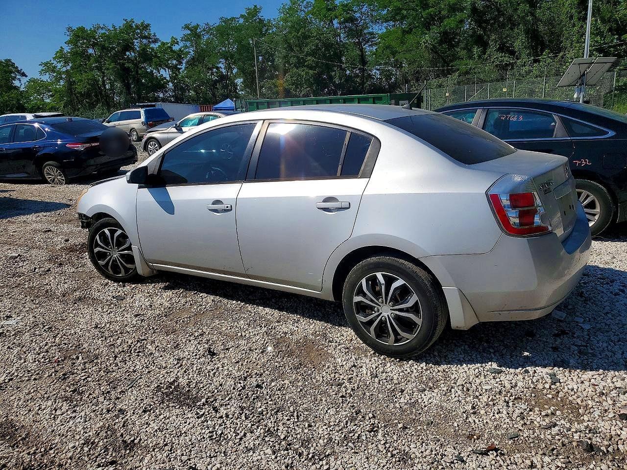2009 Nissan Sentra 2.0 - Фото 2