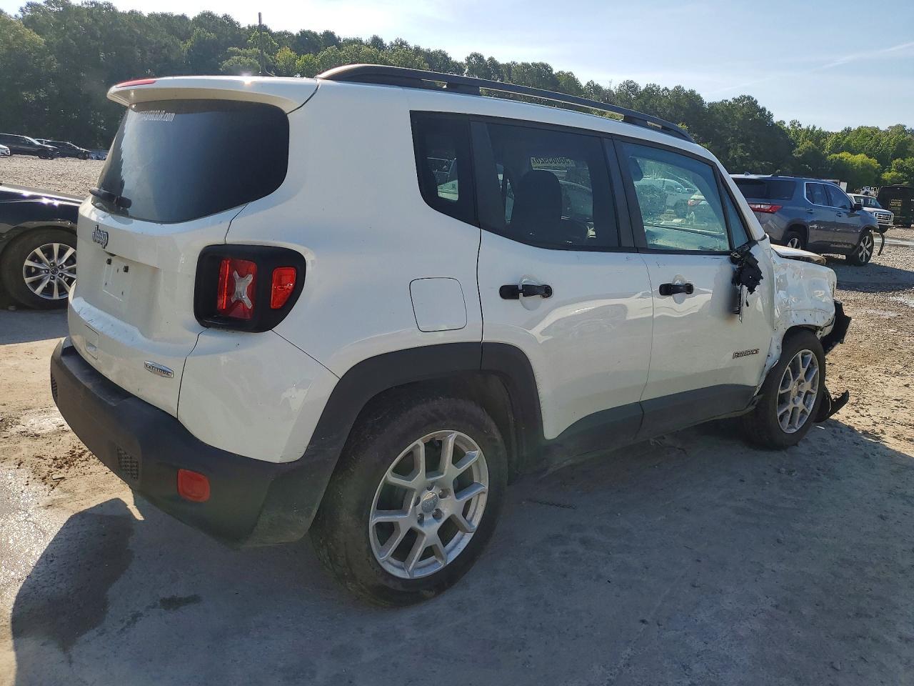 2019 Jeep Renegade Latitude - Фото 3