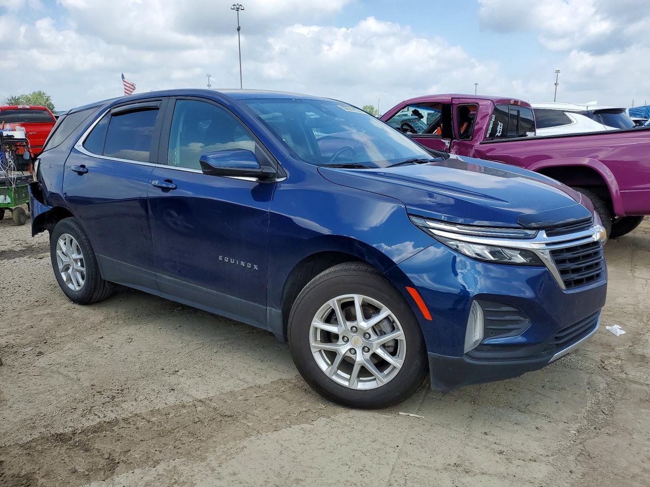 2022 Chevrolet Equinox Lt - Image 4