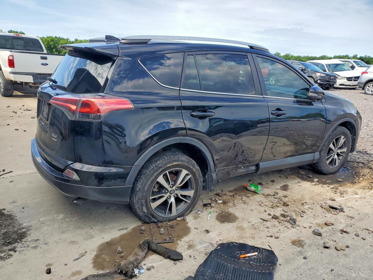 2017 Toyota Rav 4 - Фото 3