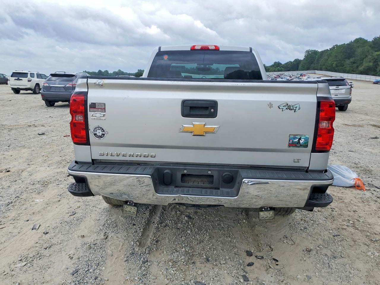 2017 Chevrolet Silverado K1500 Lt - Image 6