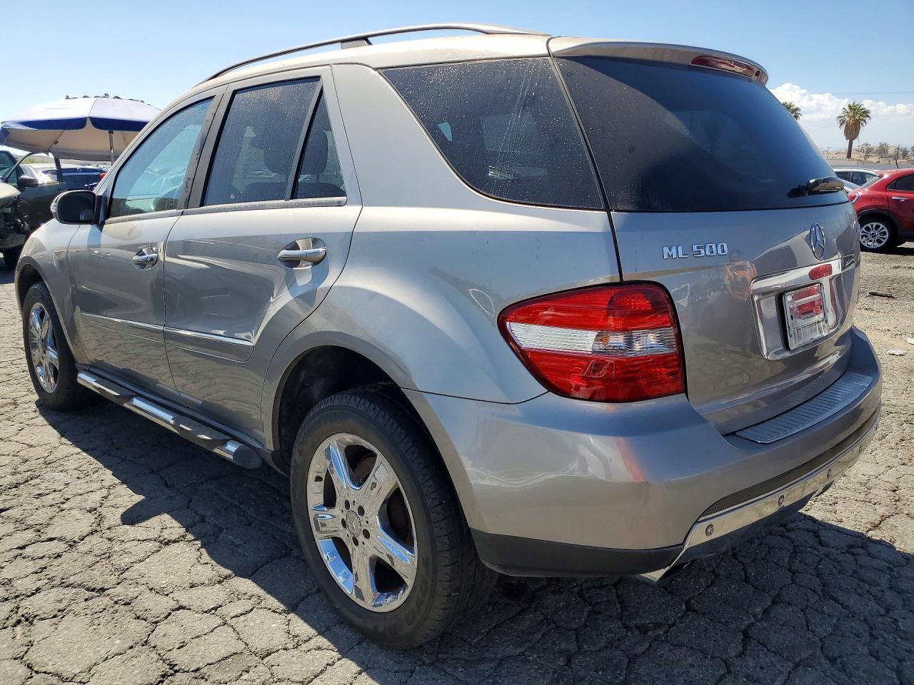 2006 Mercedes-Benz Ml 500 - Image 2