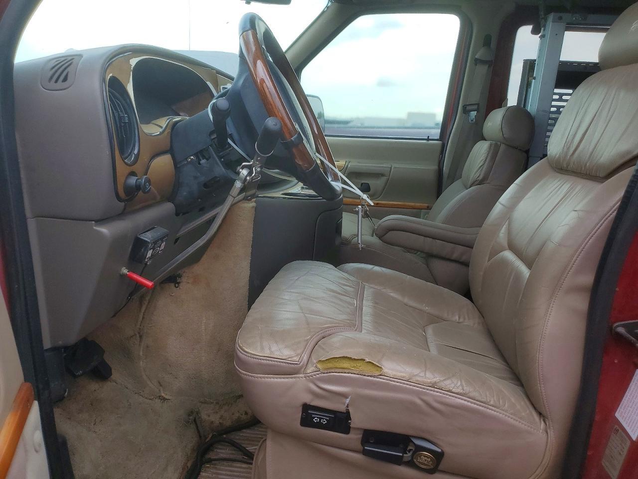 1999 Ford Econoline E250 Van - Фото 7