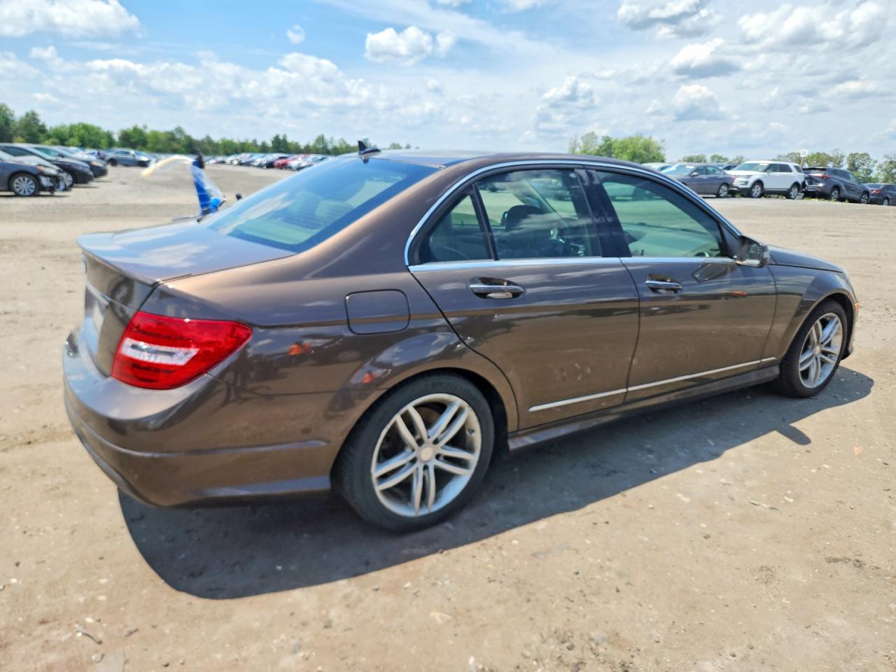 2013 Mercedes-Benz C 250 - Фото 3