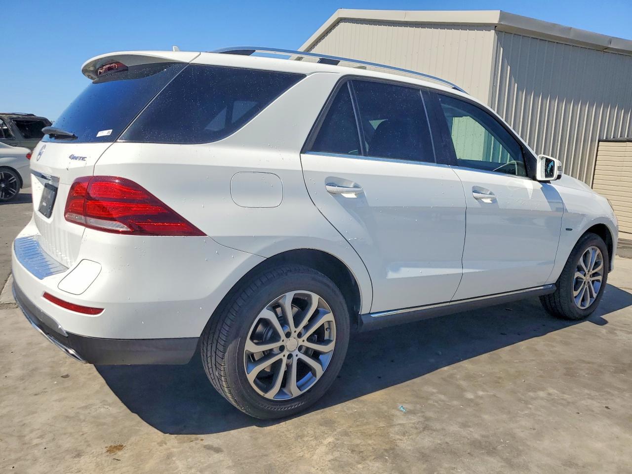 2017 Mercedes-Benz Gle 550E 4Matic - Image 3