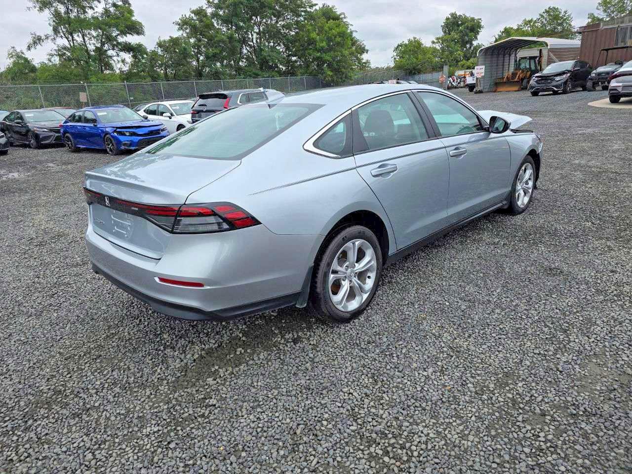 2025 Honda Accord Lx - Фото 4