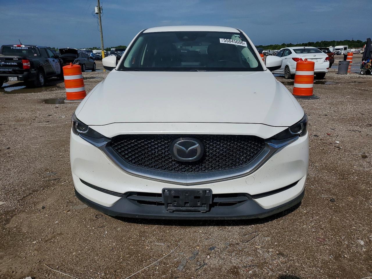 2019 Mazda Cx-5 Touring - Image 5