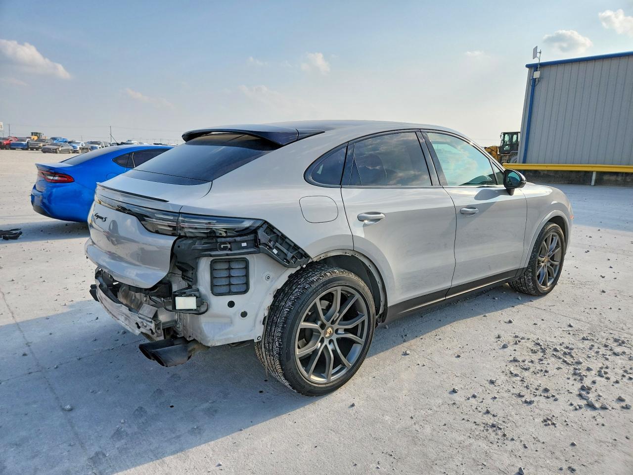 2022 Porsche Cayenne S Coupe - Image 3