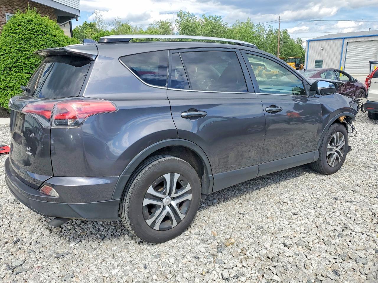 2016 Toyota Rav4 Le - Фото 3