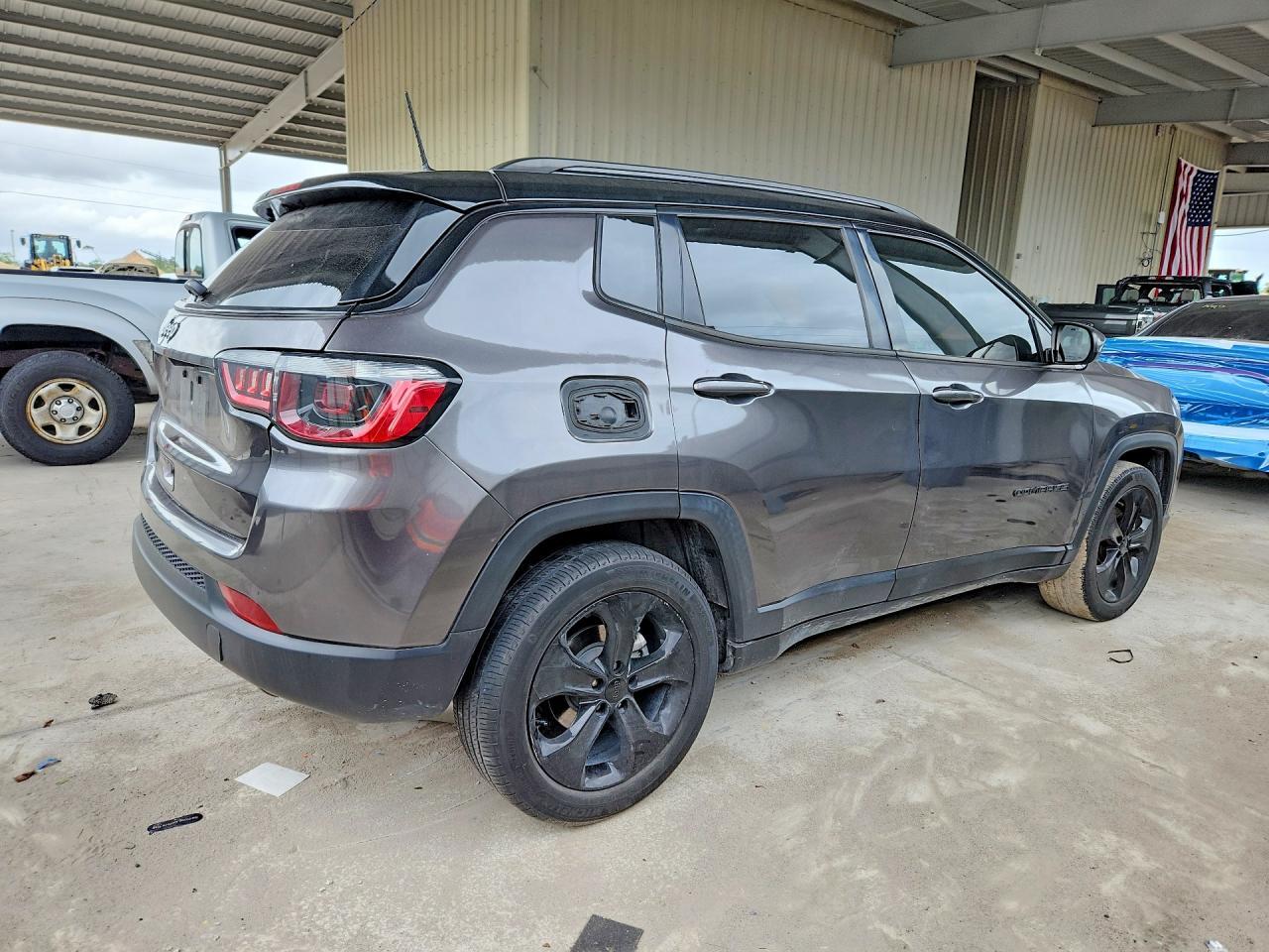 2021 Jeep Compass Latitude - Фото 3
