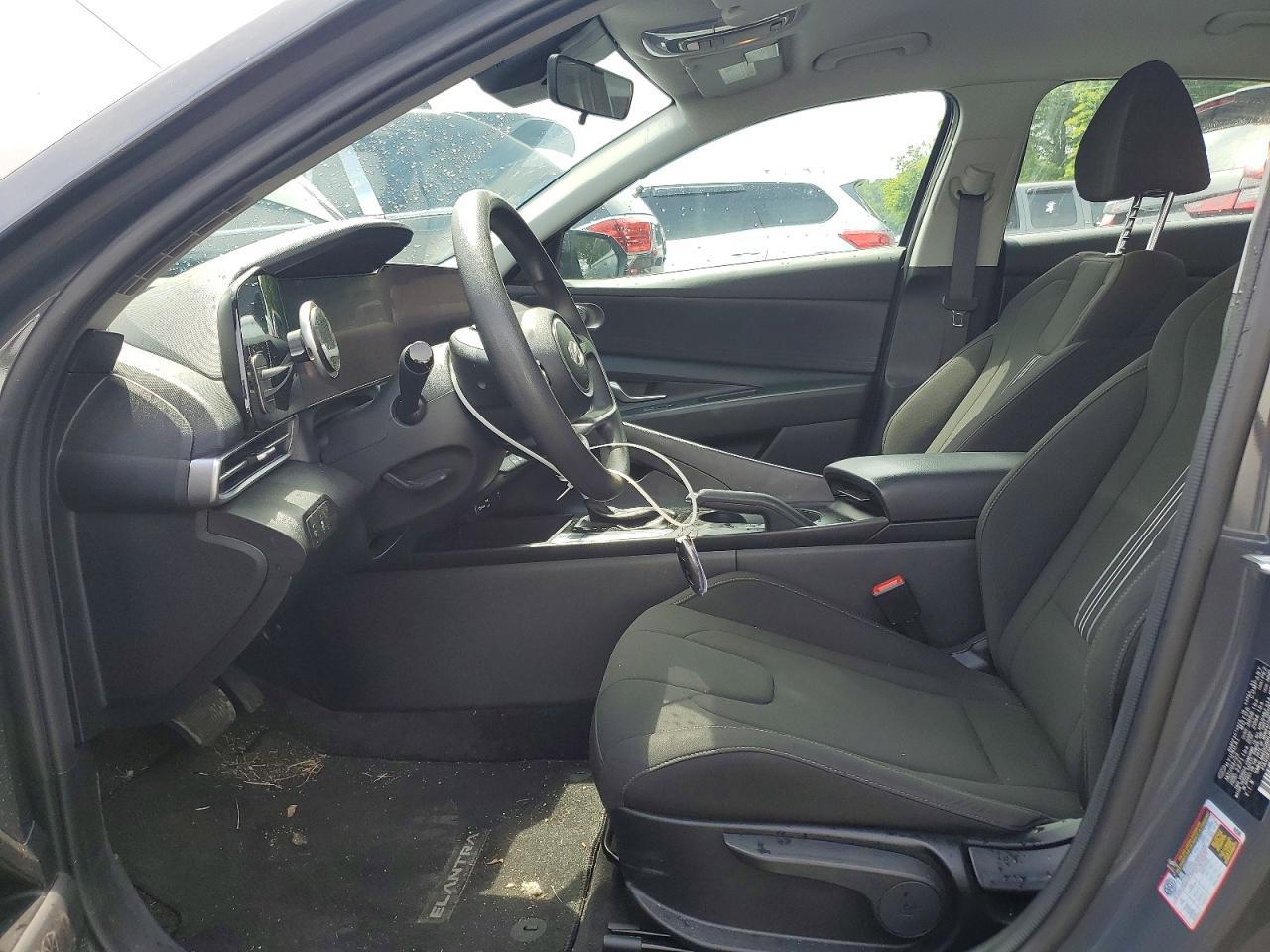 2024 Hyundai Elantra Sel - Image 7