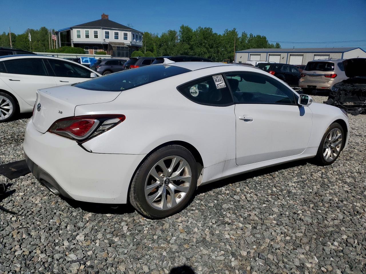 2016 Hyundai Genesis Coupe 3.8L - Фото 3